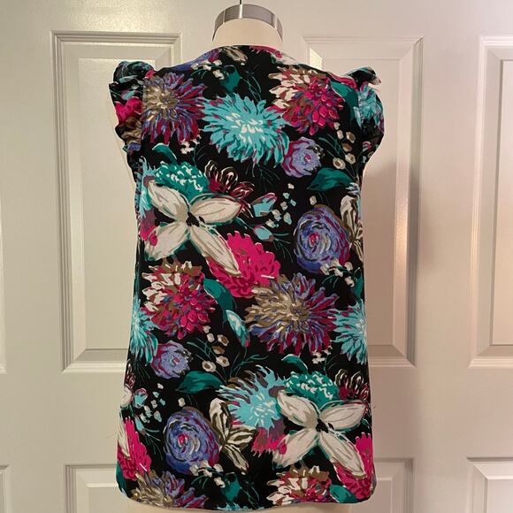 J.Crew Women's Floral V-neck Sleeveless Blouse, size 6 - Picture 2 of 7